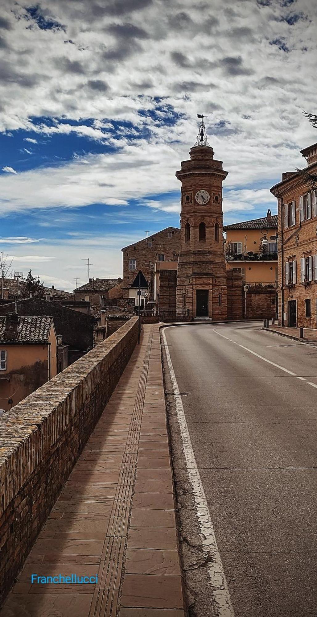 Casa Vacanze Nel Centro Storico Di Fermo Happy Song المظهر الخارجي الصورة